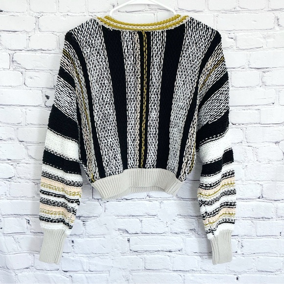 Free People Cropped Sweater Show Me Love Size Medium - Picture 6 of 8